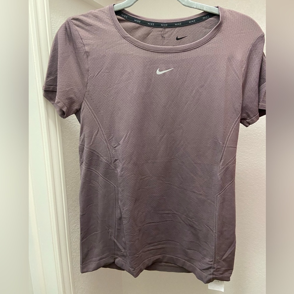 Nike Slim Fit Top